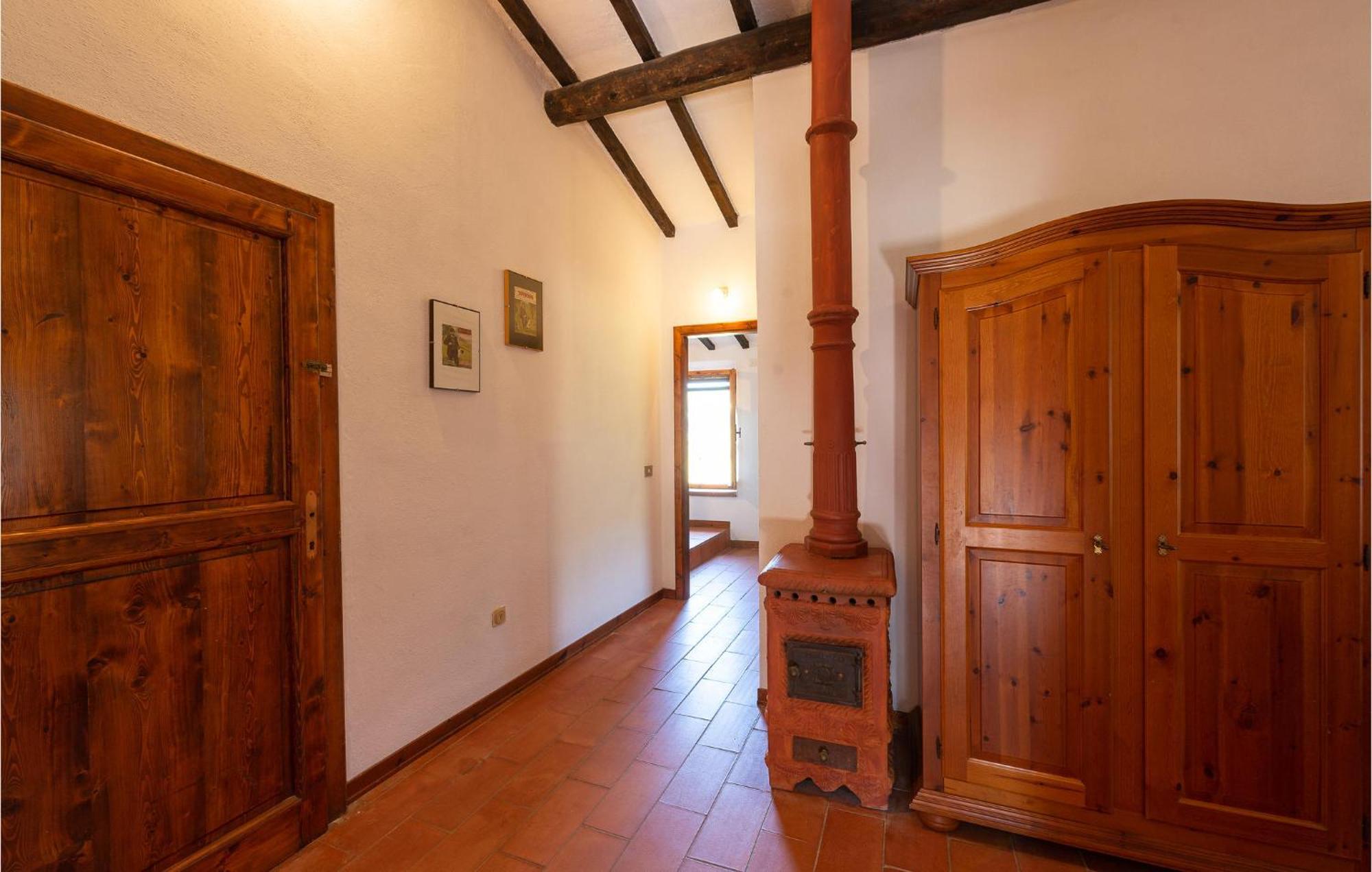 Cozy Home In Massa Marittima Gr With Kitchen Extérieur photo