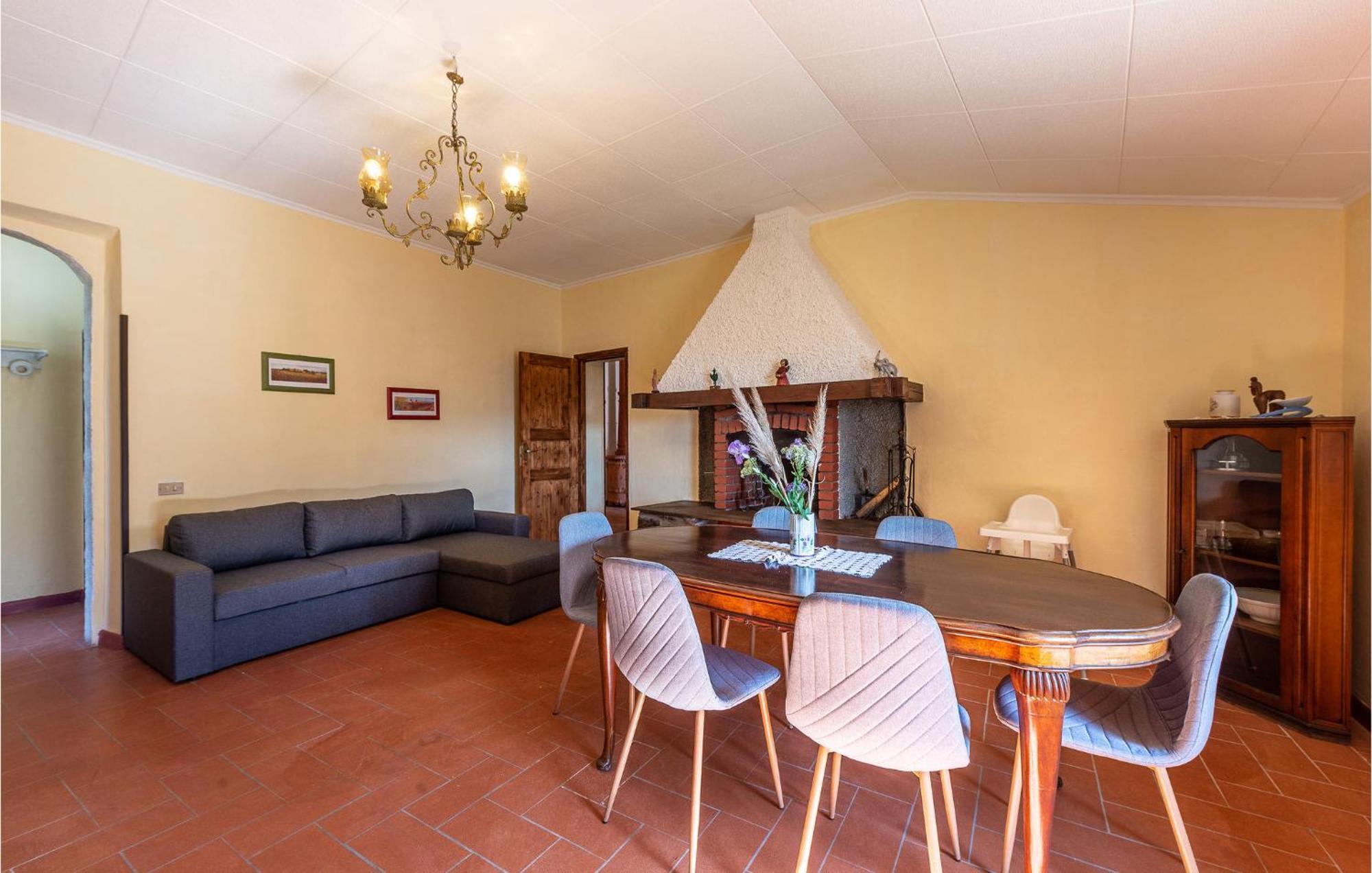 Cozy Home In Massa Marittima Gr With Kitchen Extérieur photo